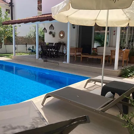 Elera Villa
